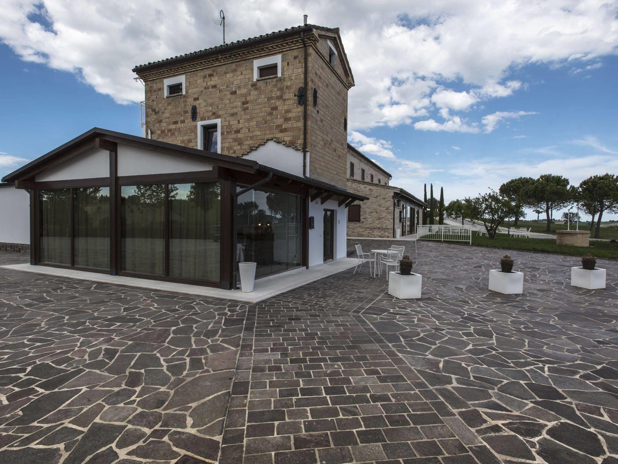 Osteria Dei Segreti Pensionat Appignano  Eksteriør billede